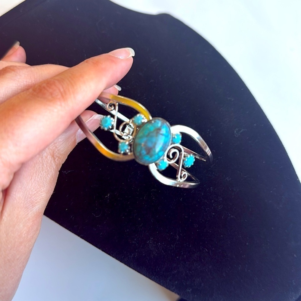 Silver tone and faux Turquoise Bangle Bracelet